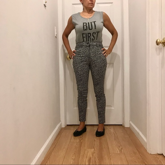 Express ‘leggings high rise’ ankle jeans. Size 4R - Picture 13 of 13